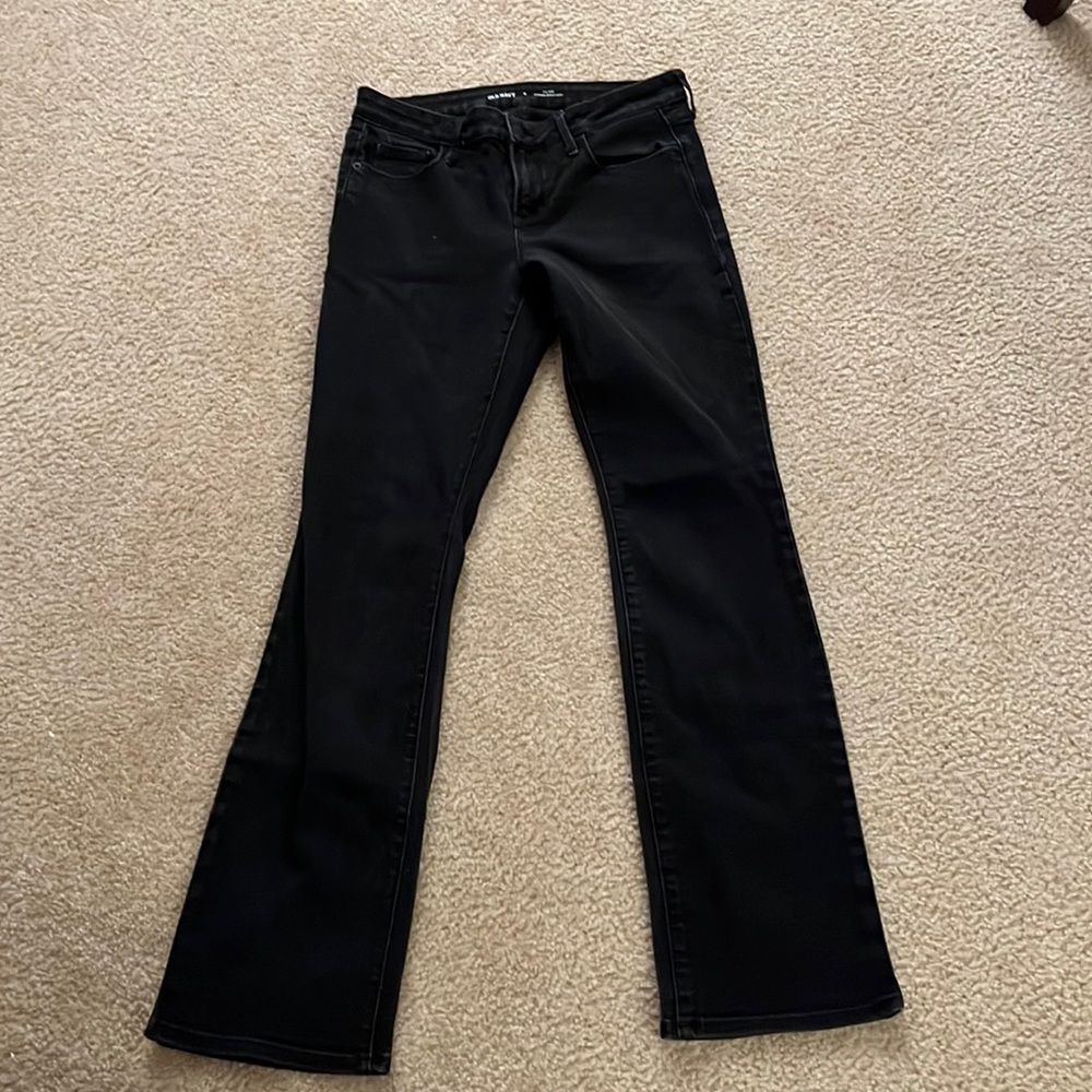 Mid-Rise Boot Cut Jeans. Old Navy, Size 4